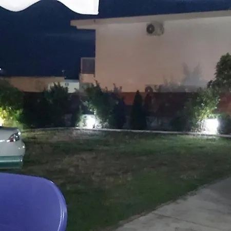 بيت ضيافة Ndreca